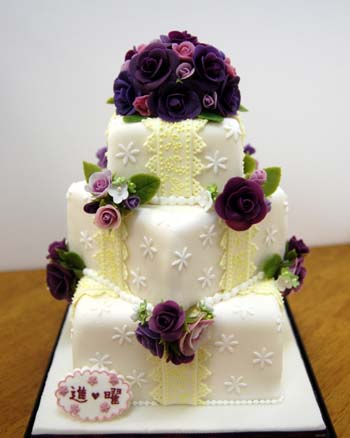 ａさん制作 お友達への結婚祝いのプレゼント シュガークラフトで作るウエディングケーキのご紹介
